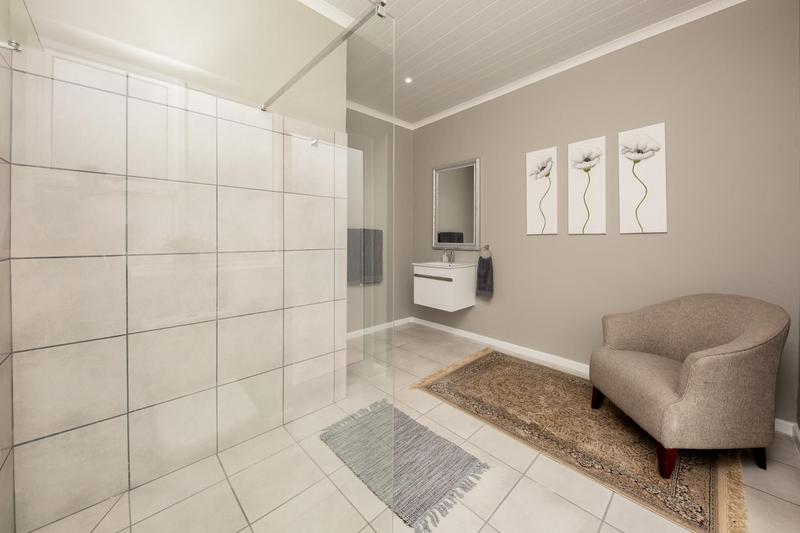 8 Bedroom Property for Sale in Grabouw Western Cape